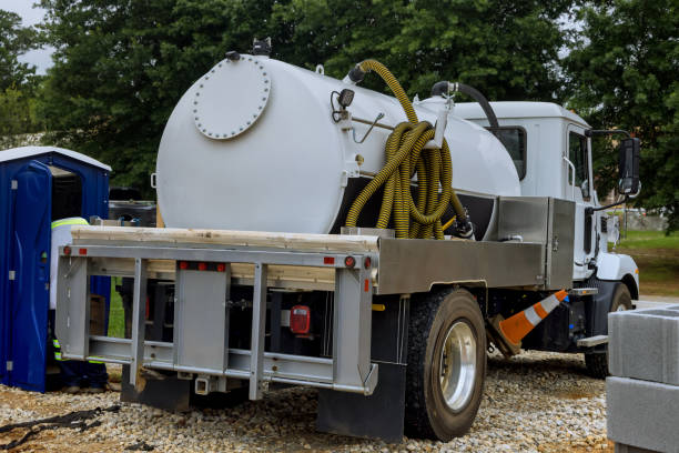 Best Sanitation services for porta potties  in Elsmere, DE